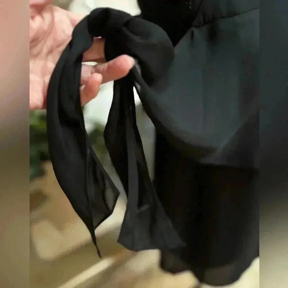 RAMY BROOK 100% SILK BLACK COLD SHOULDER PARTY LUXURY HOLIDAY TOP SIZE SMALL NWT - Picture 14 of 15